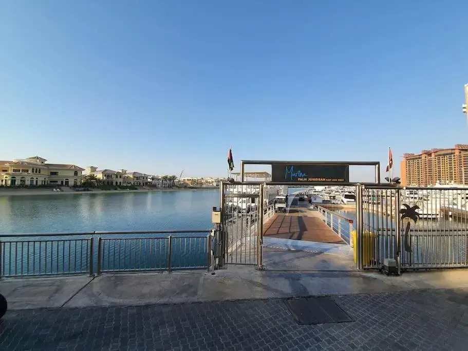 Unified Vacation Homes-Deluxe Sea View Studio-Balcony-Parking-20
