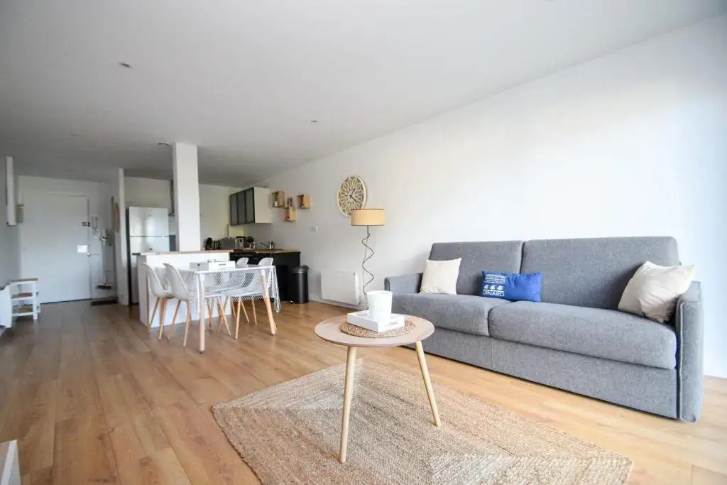 2 pièces cosy avec terrasse privée 5min à pied de la plage