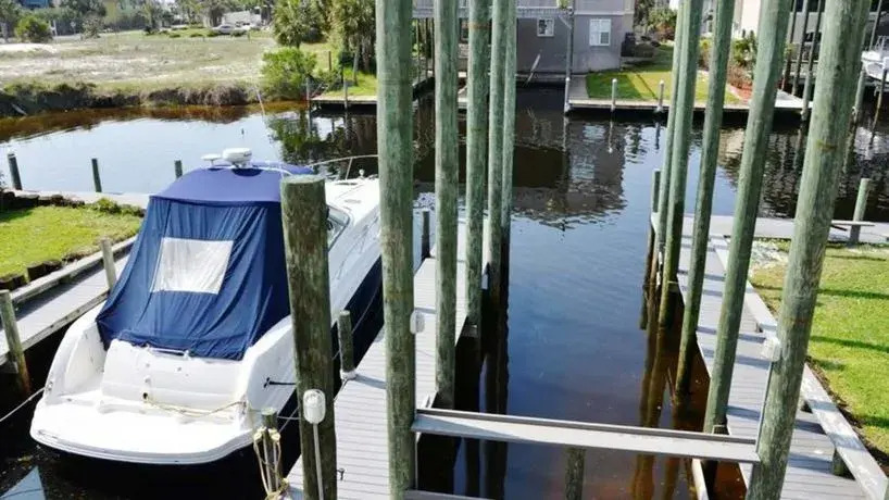 Destin Vacation Homes by Holiday Isle
