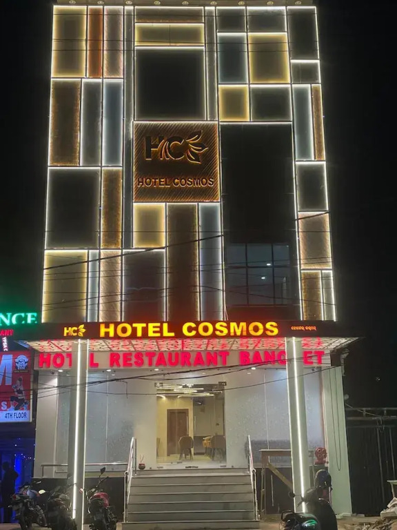 Hotel Cosmos
