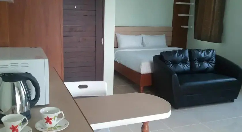 Cheewa Service Apartment