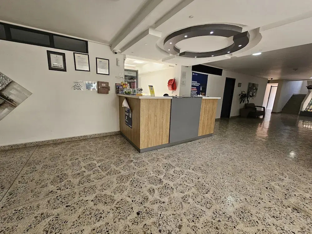 Hotel Ofix - Laureles