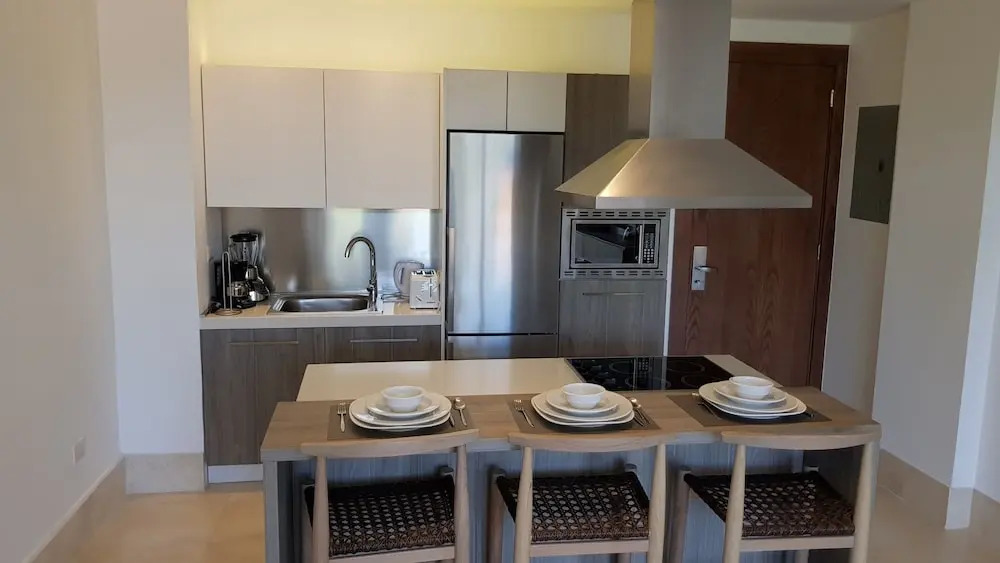 Sunrise Suites 2 BR