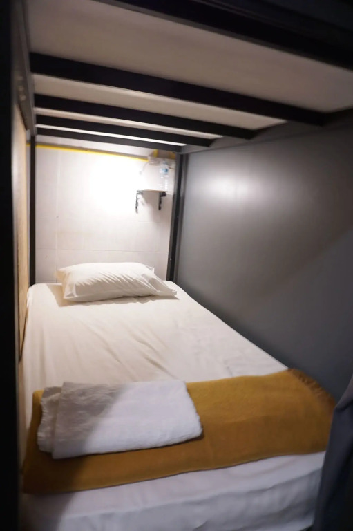 Near Beach Hostel - Adults Only