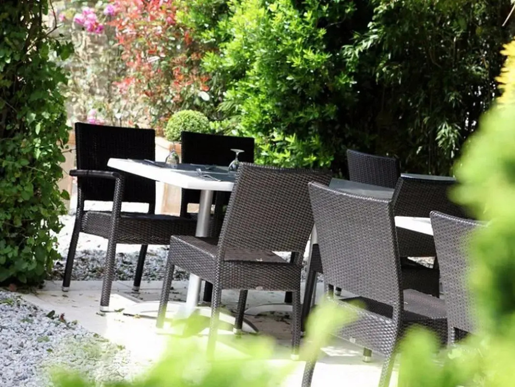 Logis Hostellerie de lAbbaye