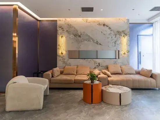 Elong Anyun Hotel (Nantong Haohe Scenic Area Zhongxiu West Road Subway Station)