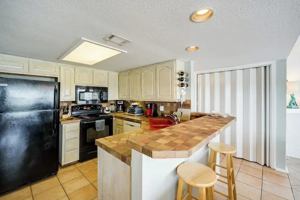 Spicewood Condo on The South Shore of Lake Travis!