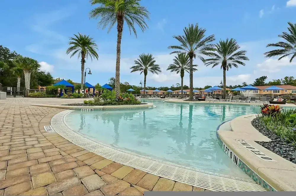 Cozy 4BR Regal Oaks w hot tub