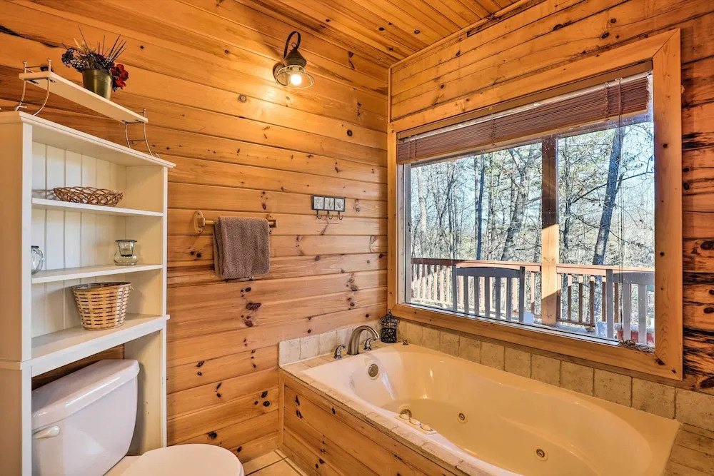 Bryson City Cabin w/ Private Hot Tub & Game Room