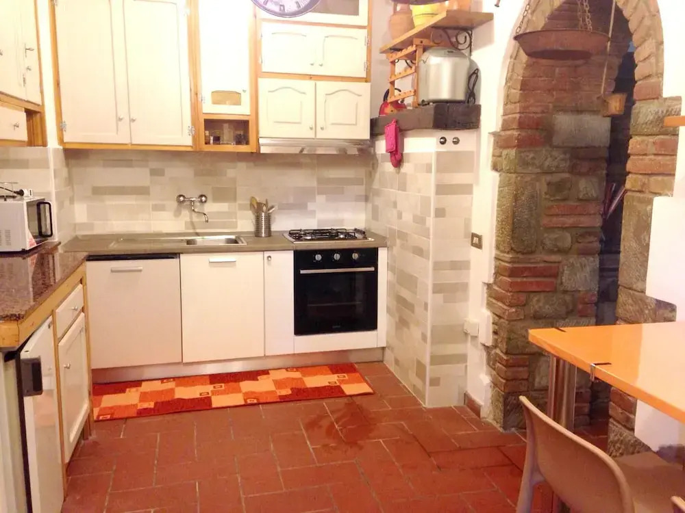 Elegant Villa in Tuoro sul Trasimeno with Private Pool