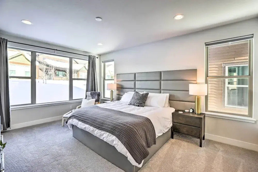 Hike & Ski: Stunning Home w/ Hot Tub in Granby!