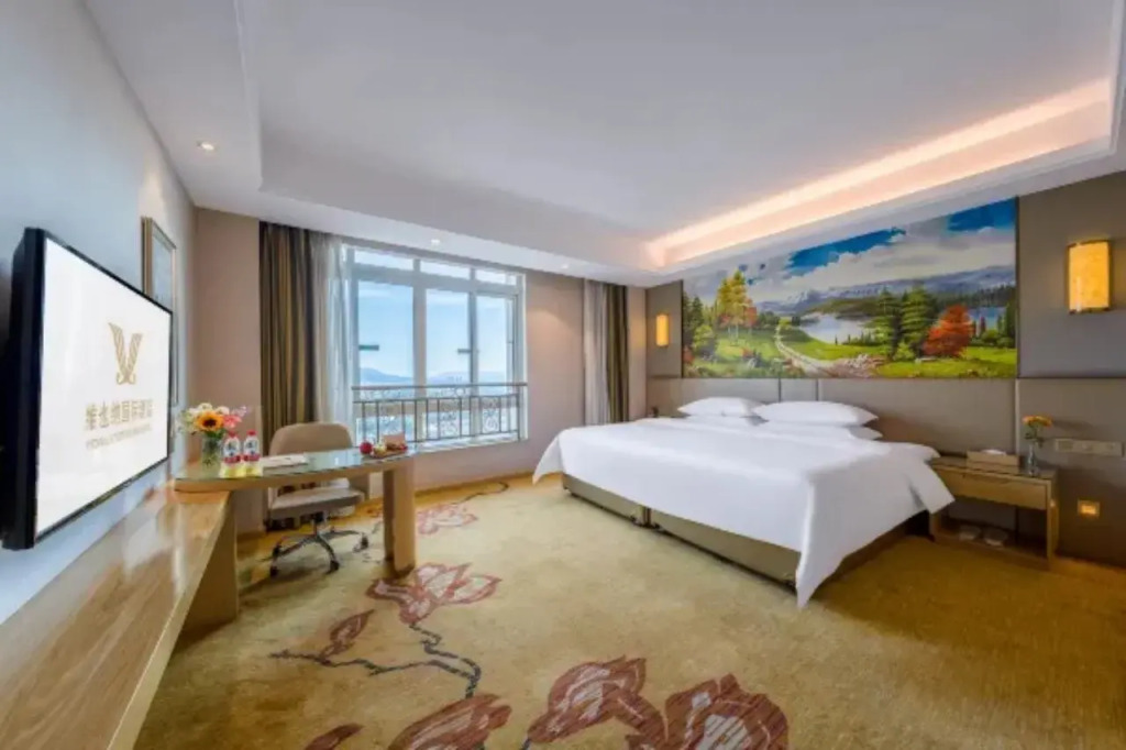 Vienna International Hotel (Chongqing Yufu Industrial Park)