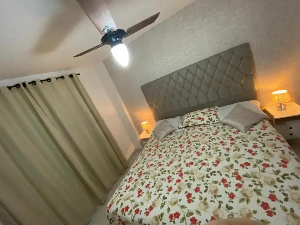 Amplo Apartamento Guarapari - Praia do Morro- Edifício San Martin -Decorado- LOCALIZAÇÃO IMBATÍVEL - Em frente a Supermercado e farmacia - Praia Center - 3 quartos - Internet - Vaga de estacionamento