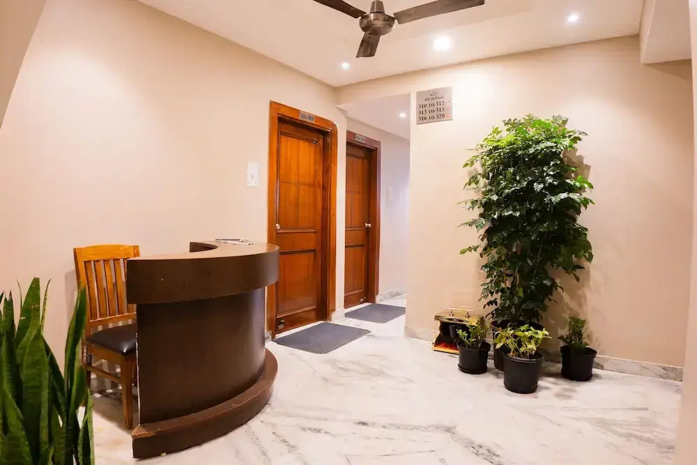 Jains Hotel Rajhans