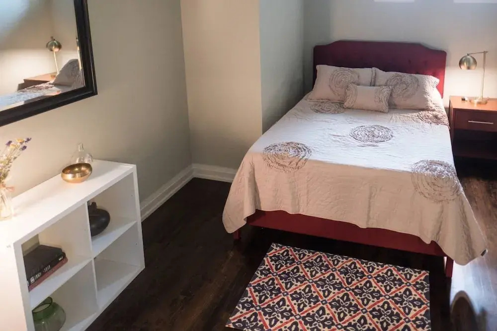 Luxury 2 Bedroom Downtown Apartment