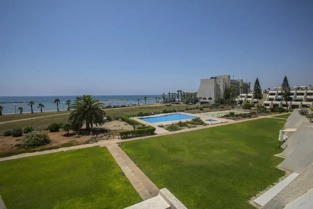Lordos Sunshore Beachfront Suite