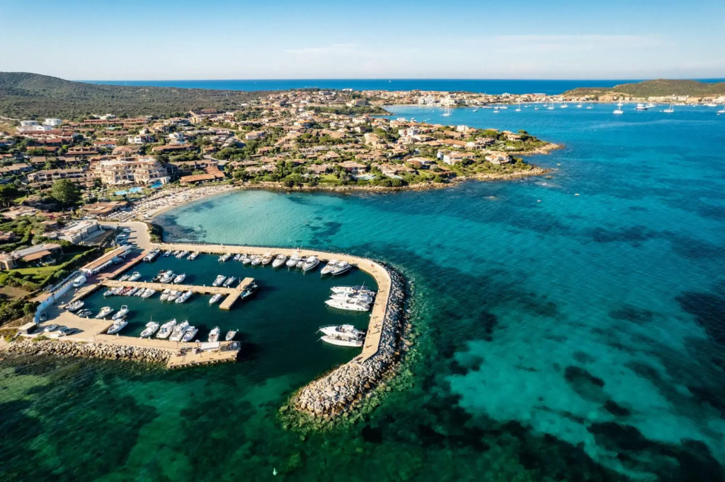 The Tavolara apartment is a very spacious three-room apartment (about 100 square meters) consisting-Tavolara