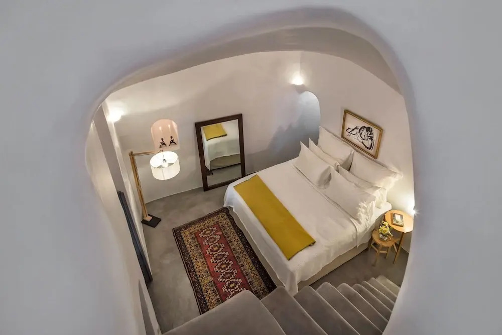 Aerie-Santorini