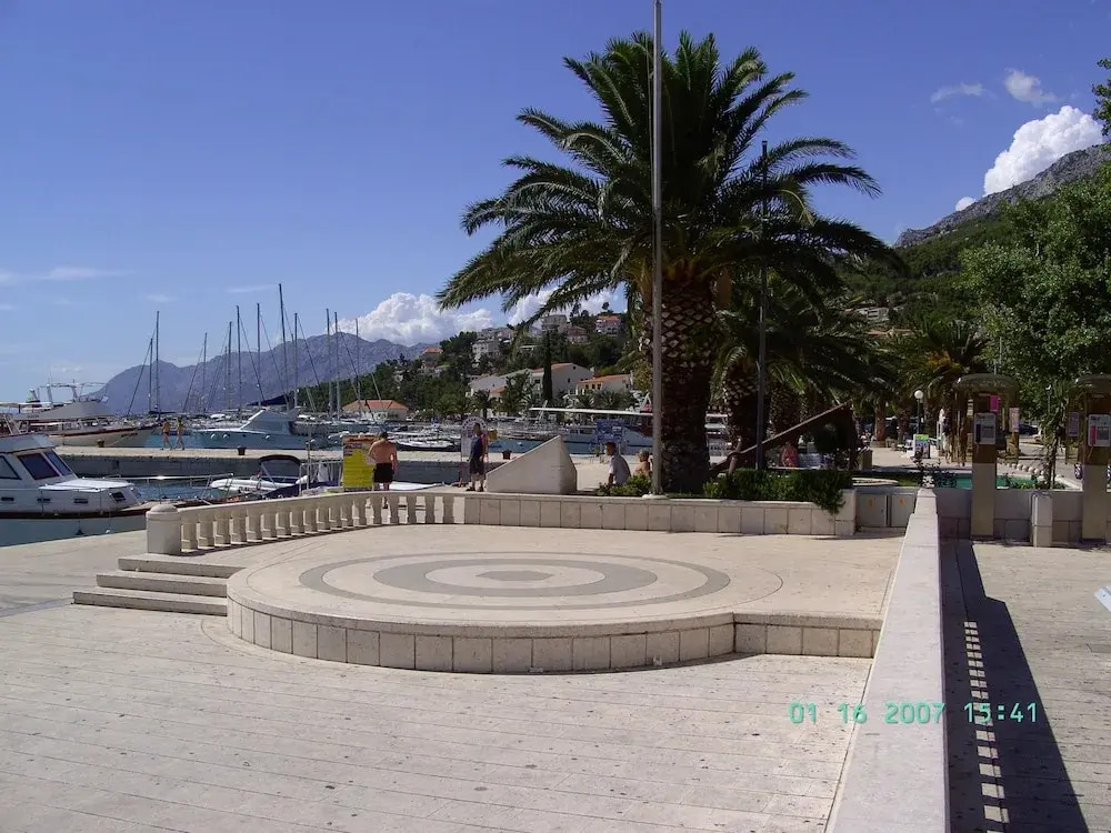 Sea View Apartment for 2-3 People - Family