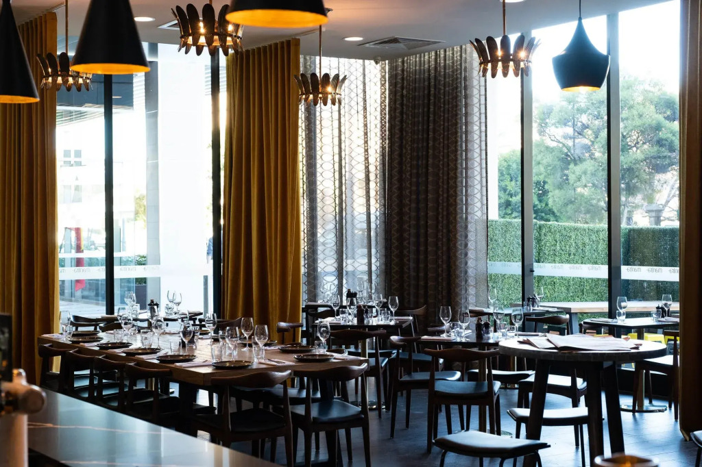 Mantra Albury