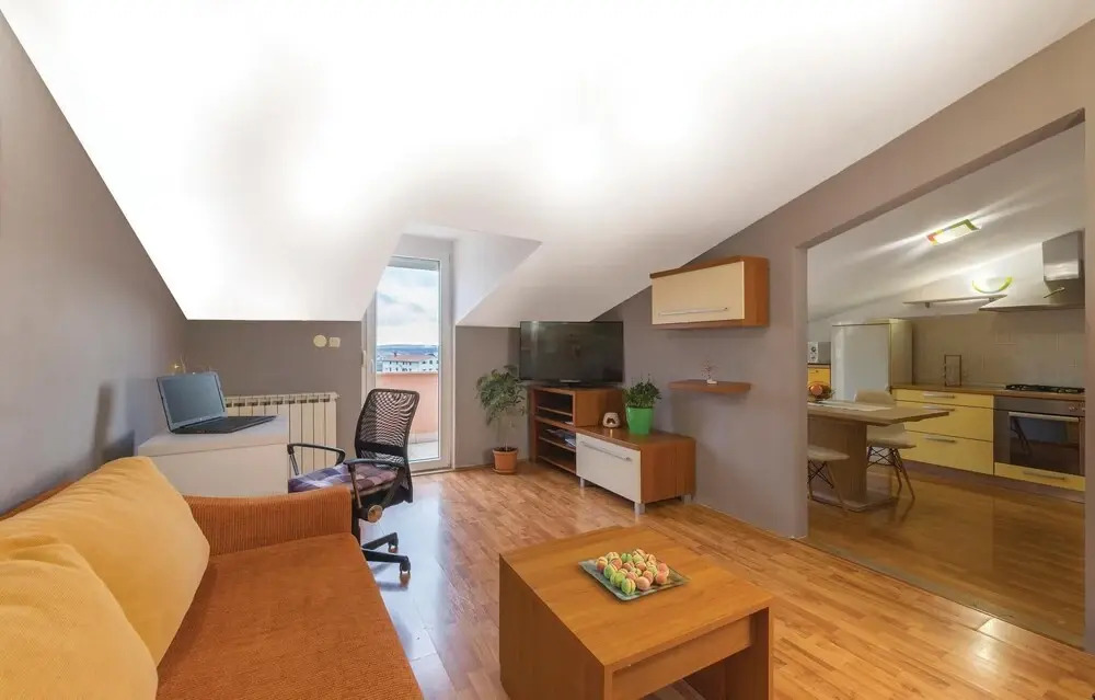 Amazing Home in Fazana With Wifi and 2 Bedrooms
