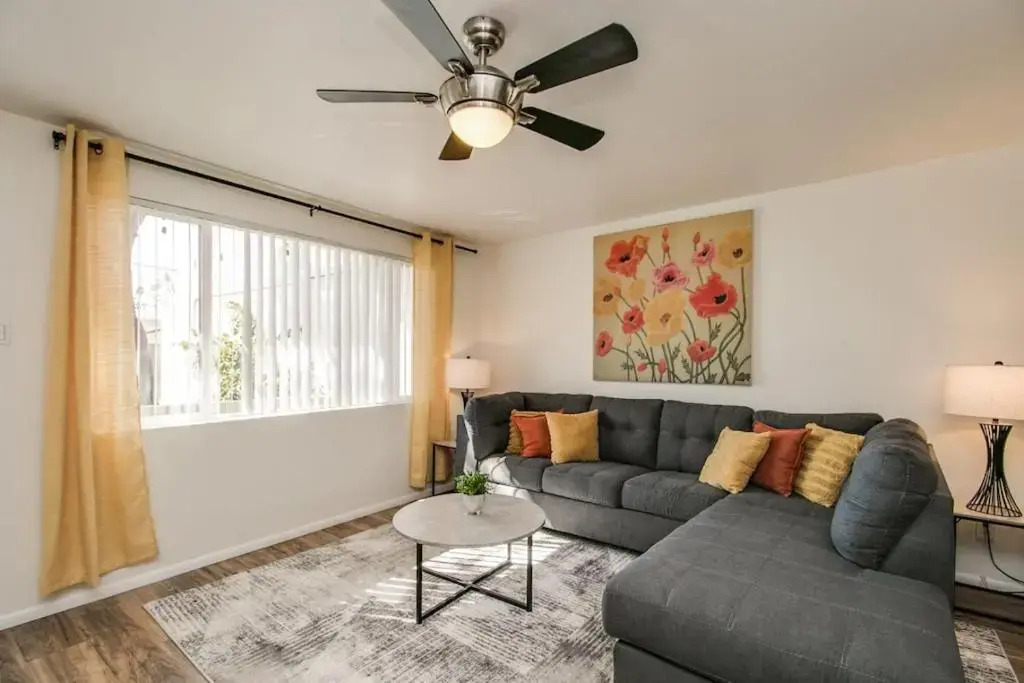 Cozy Arcadia Hideaway W/charm & Style!