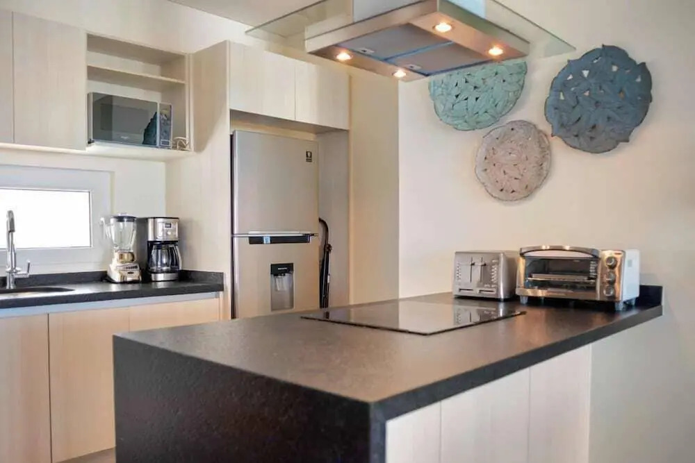 New 1 Br Unit 2 Min From Beach - Pool - King Bed