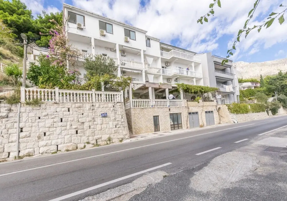 Apartments Maika