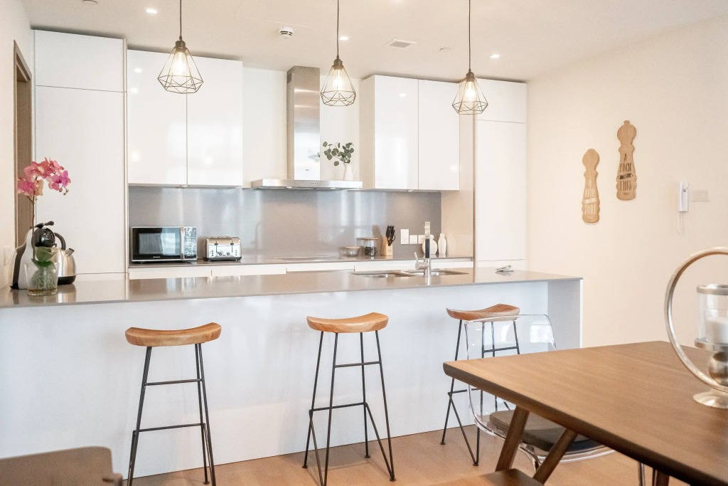 Elegant And Bright Apartment In City Walk