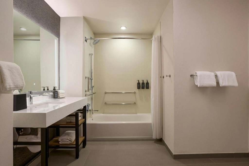 Sheraton Grand Sacramento