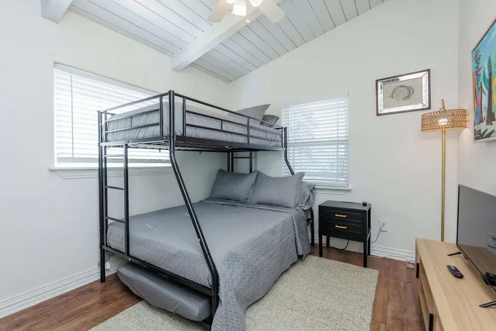 Someday Isle 2bdr Home for 6