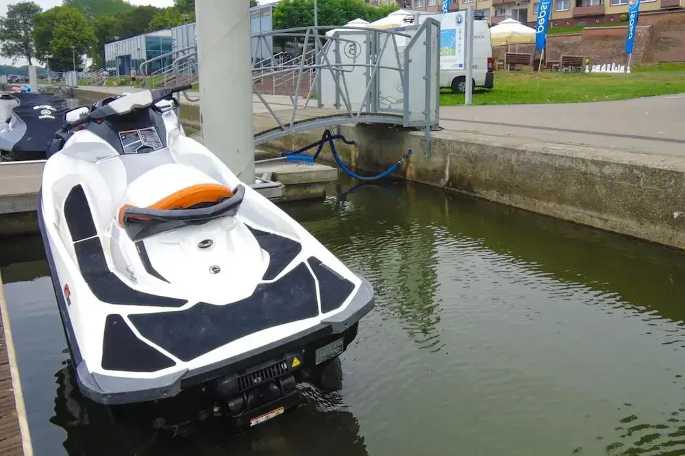 Hausboat Kamien Pomorski, 20 m2, for 3 Persons on the Water
