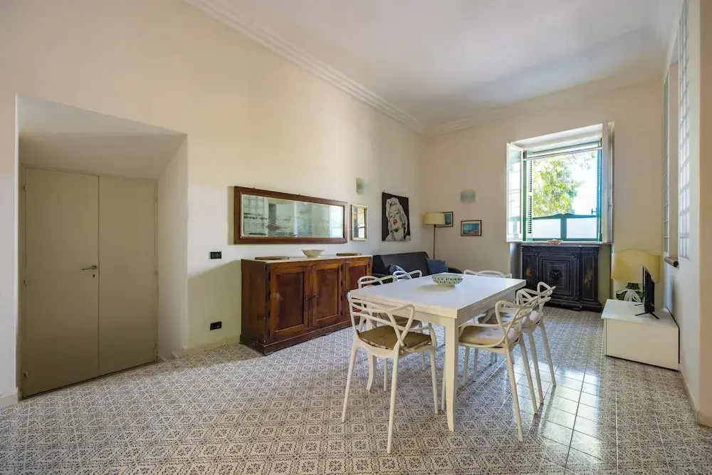 Villa Villari Terrace and Patio by Napoliapartments