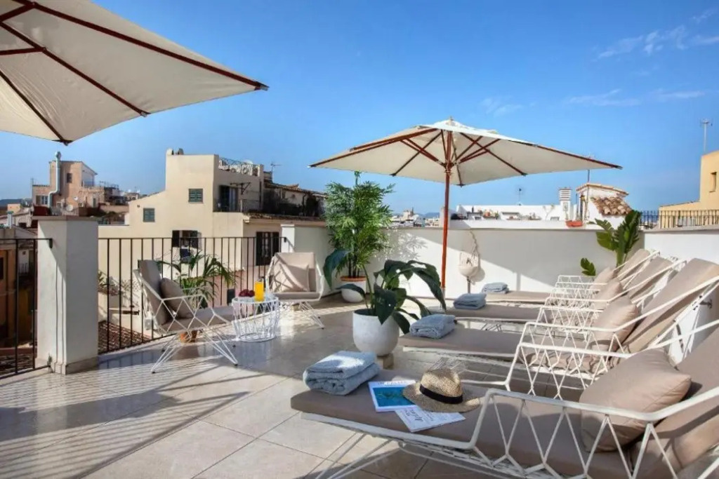 Отель Samaritana Suites