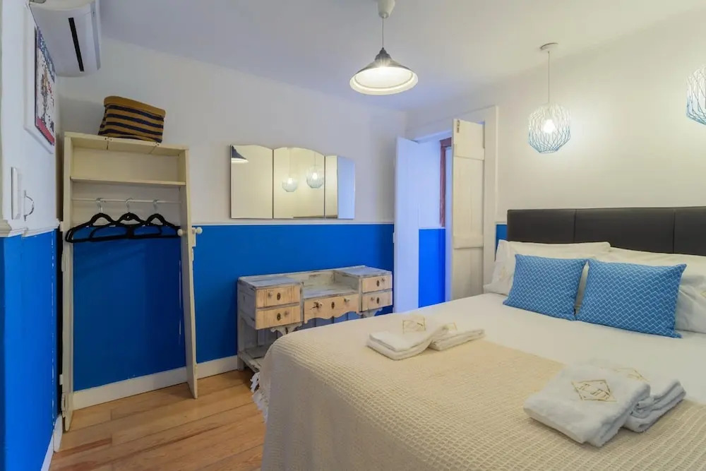 Historical Centre Terrace Aircon by LD Apartments