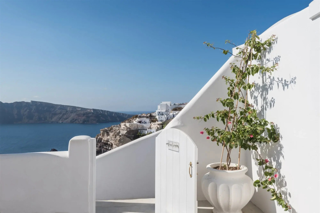 Alta Mare by Andronis