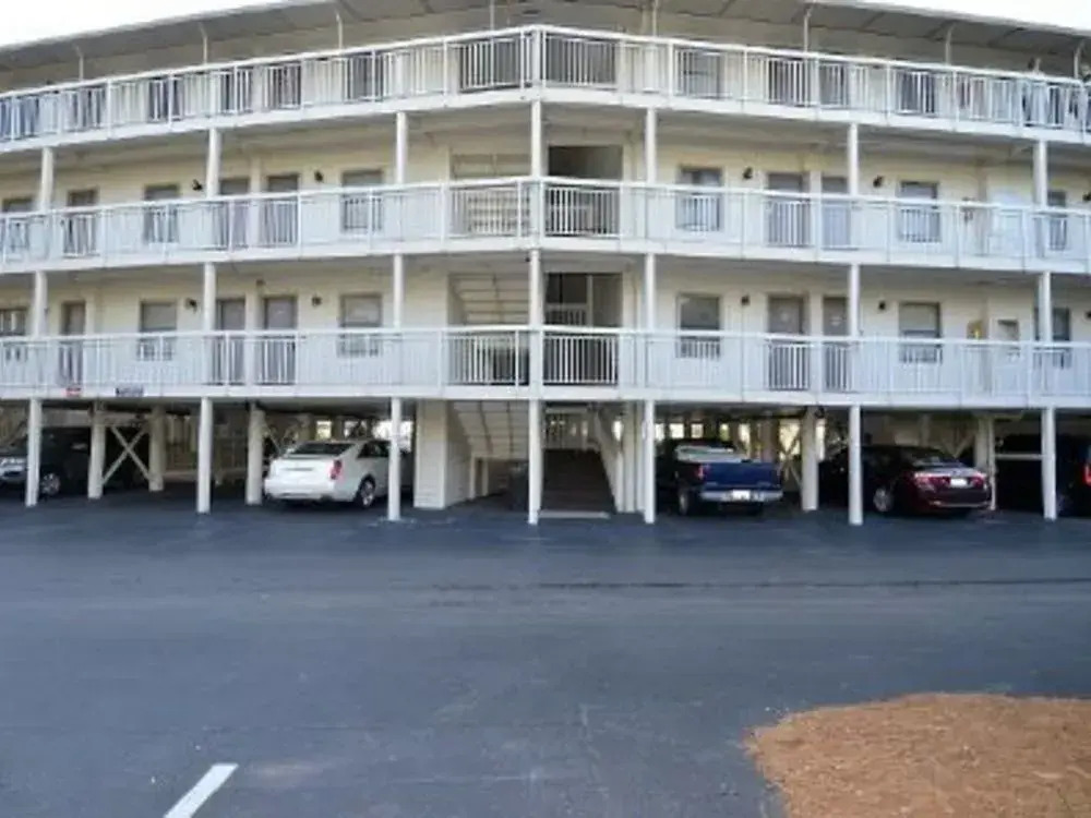 227 Breakers 1 Br Villa by RedAwning