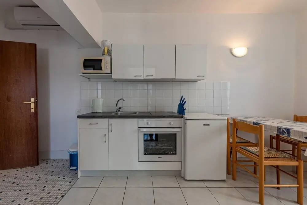 Stunning Apartment in Privlaka With Wifi and 2 Bedrooms