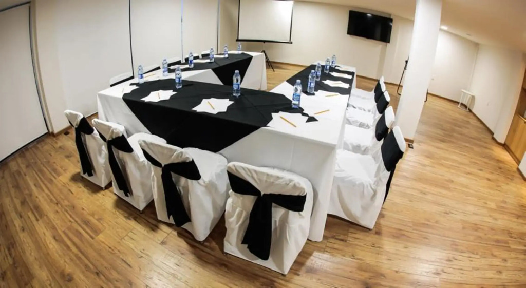 Hotel Perla Central