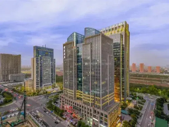 The Ruihe Hotel (Zhengzhou High-speed Railway Station)