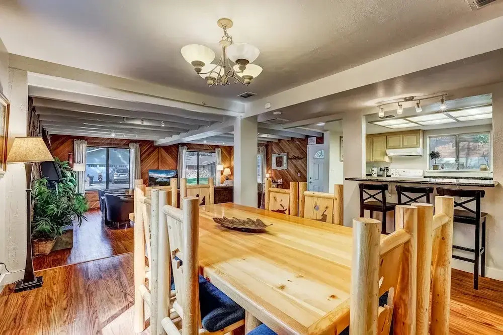 Paloma Place  Hot Tub | Game Room | Pool Table