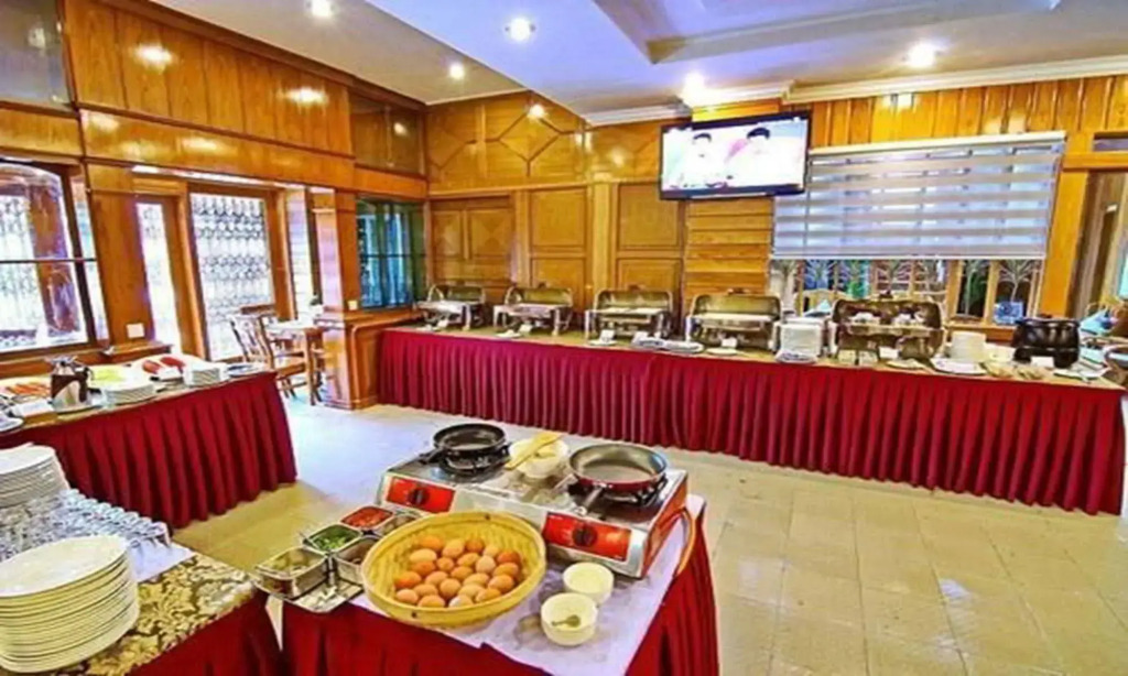 Hotel Dingar