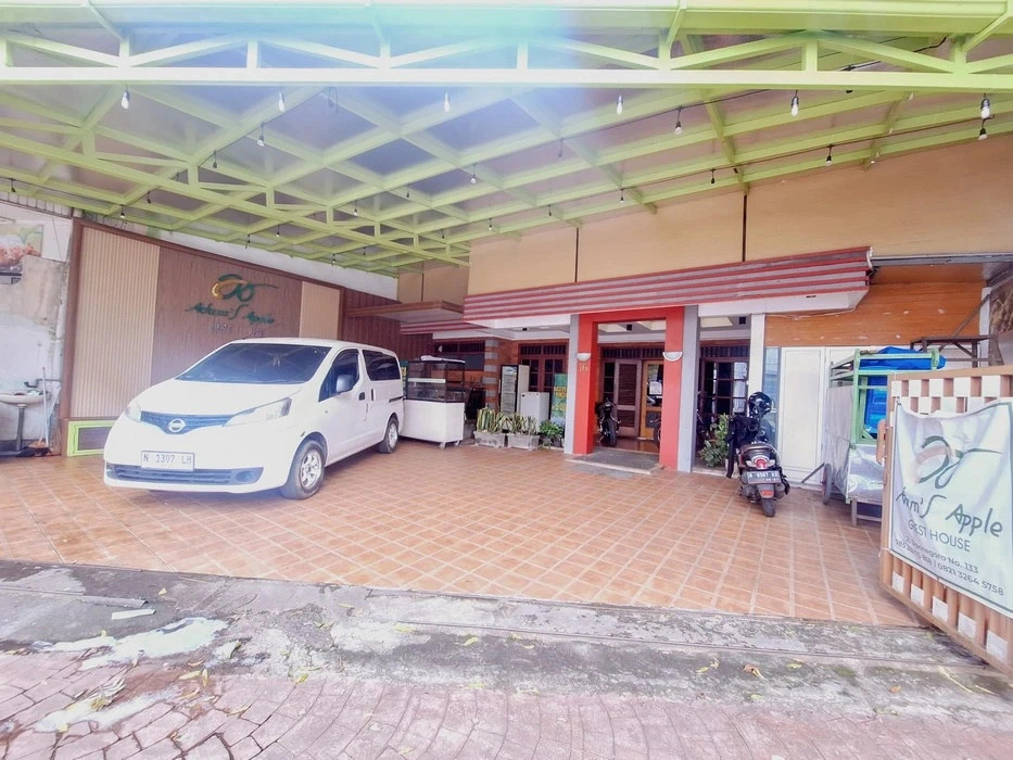 RedDoorz Syariah near Lippo Plaza Batu