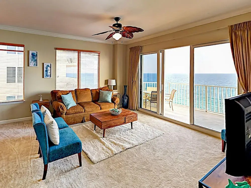 New Listing! Solitude By The Sea W/ Gulf Views 3 Bedroom Condo