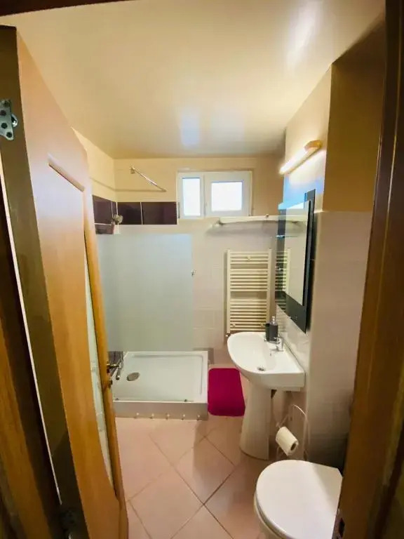 Apartament Ada