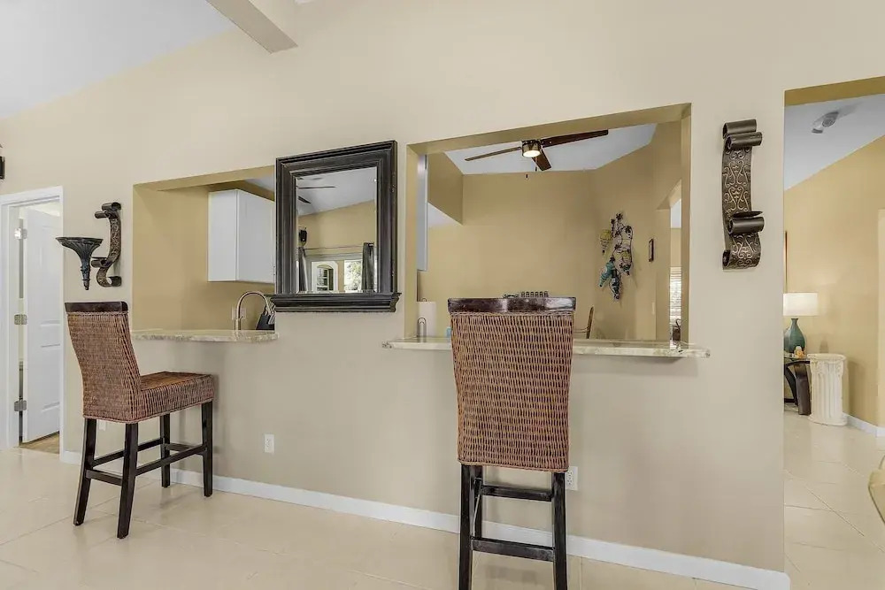 5535 Casa De Lujo: Heated Pool W/ Water Views 4 Bedroom Home