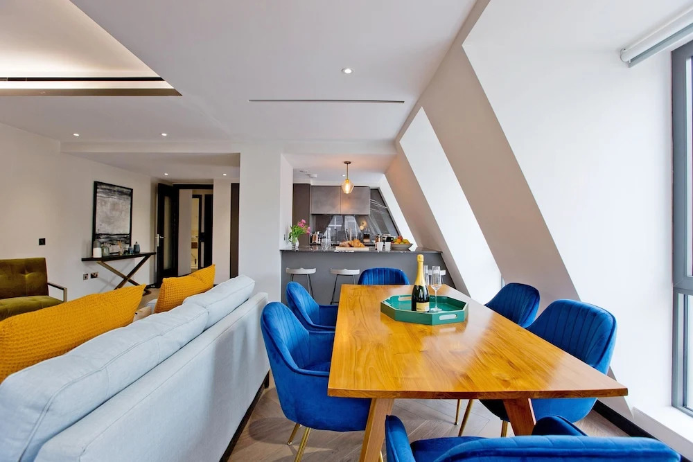 2-bed Superior Apt 416