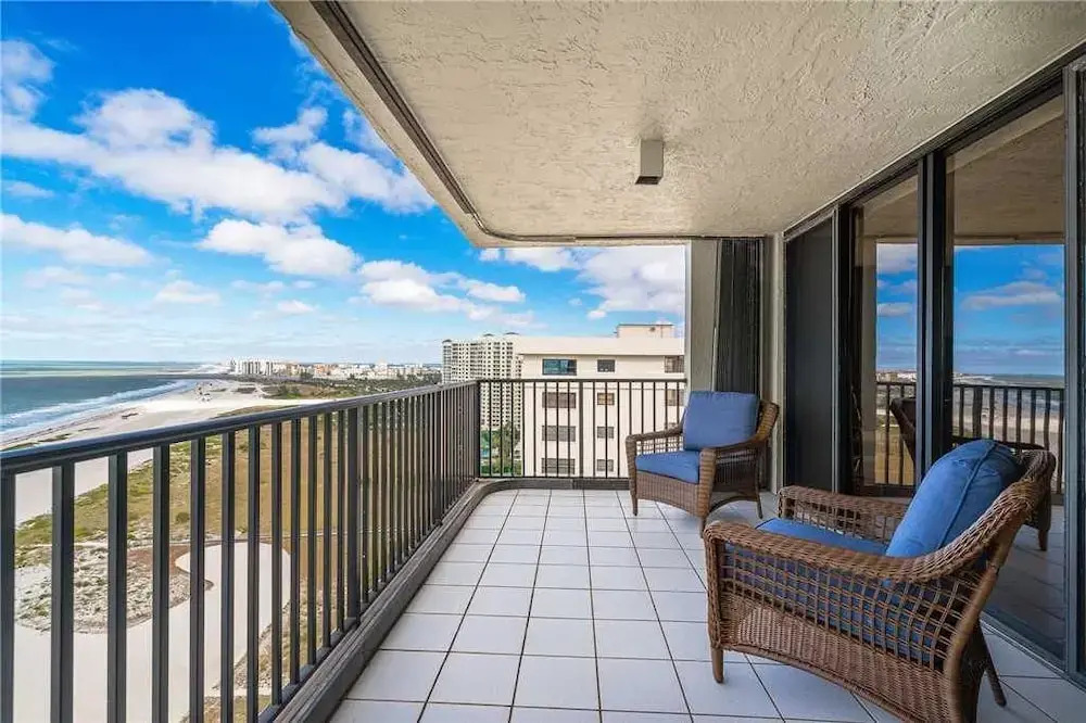 Lighthouse Towers 2008 - Two Bedroom Condo