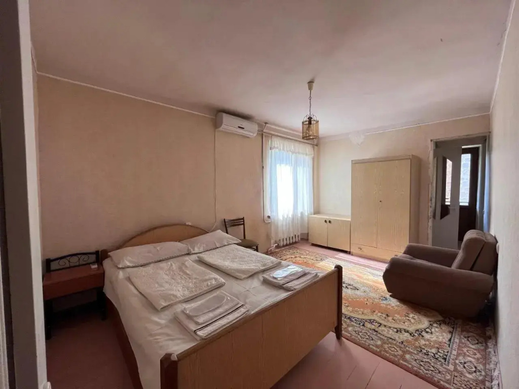 Apricot B&B