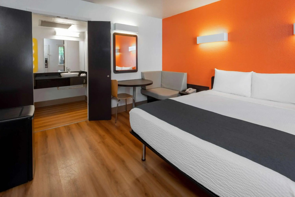 Motel 6 -Carpinteria, CA - Santa Barbara - South